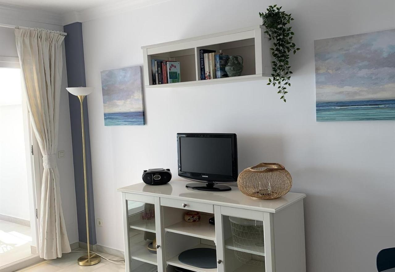 Lovely Apartment At The Beach Nerja Exterior foto
